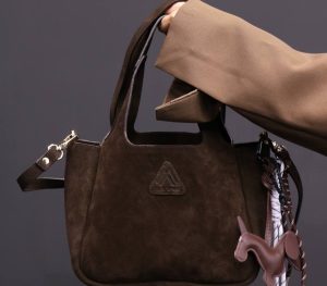 کیف لارا