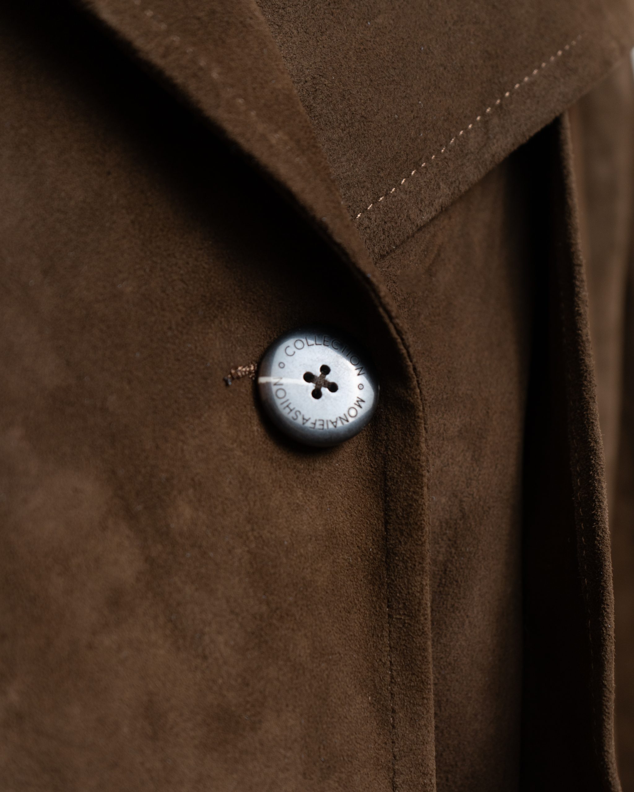 ترنچ کت دلوان