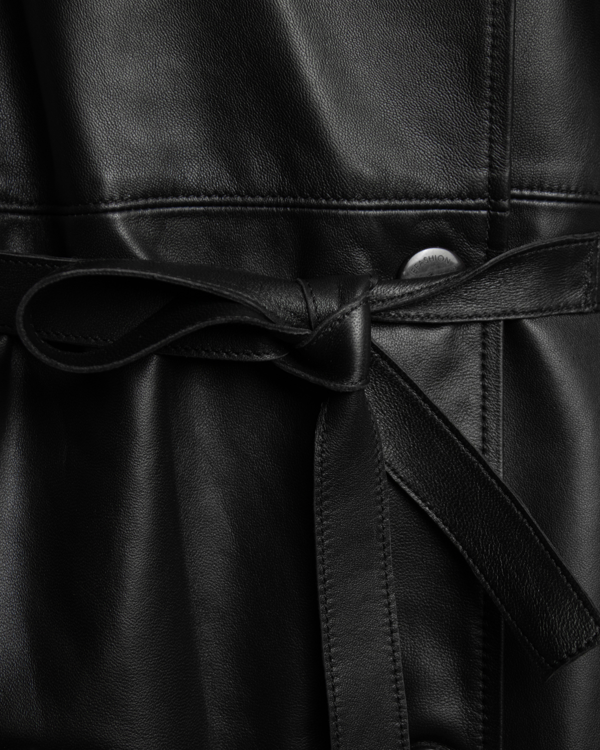 ترنچ کت دلوان چرم