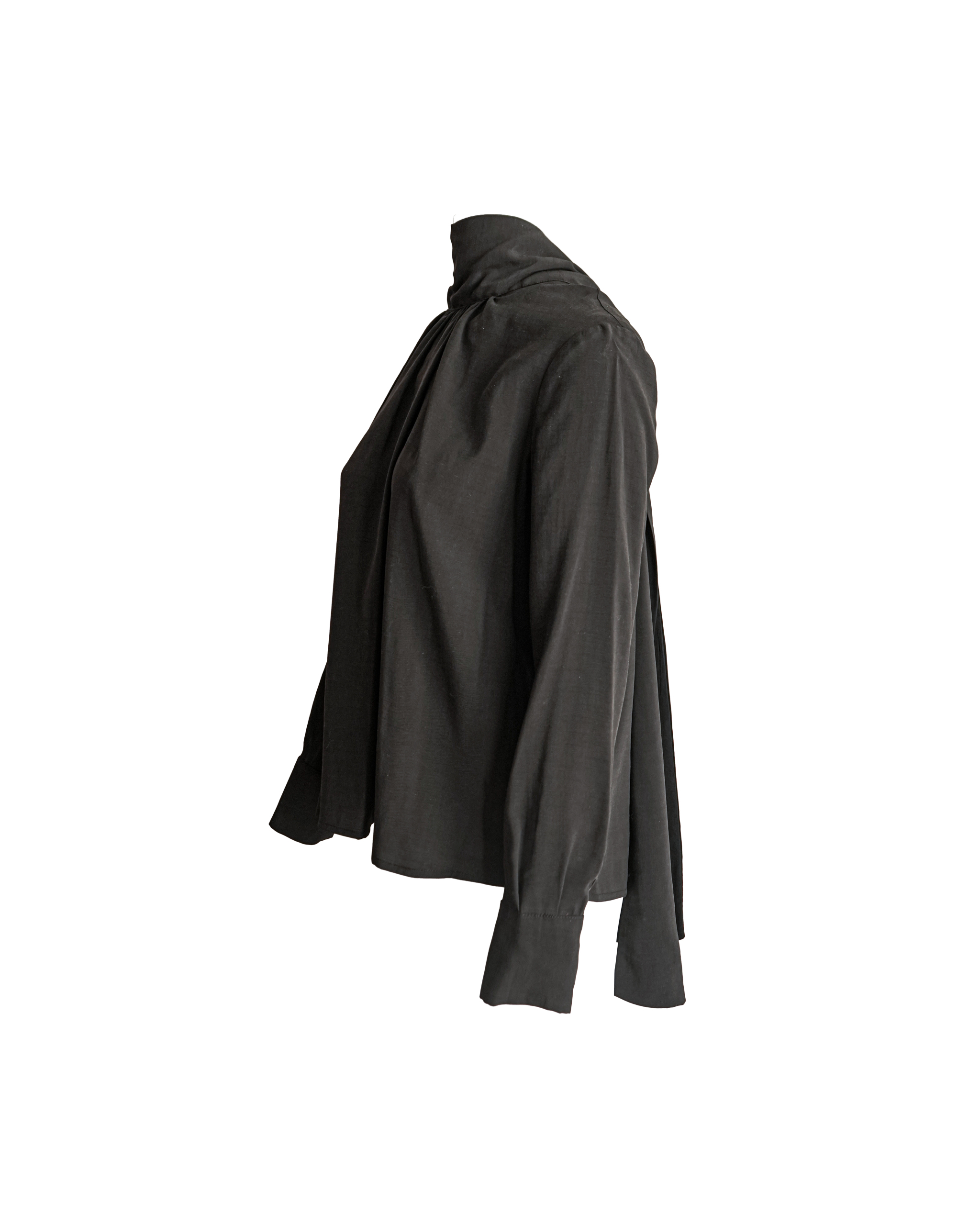 شومیز گره‌ای